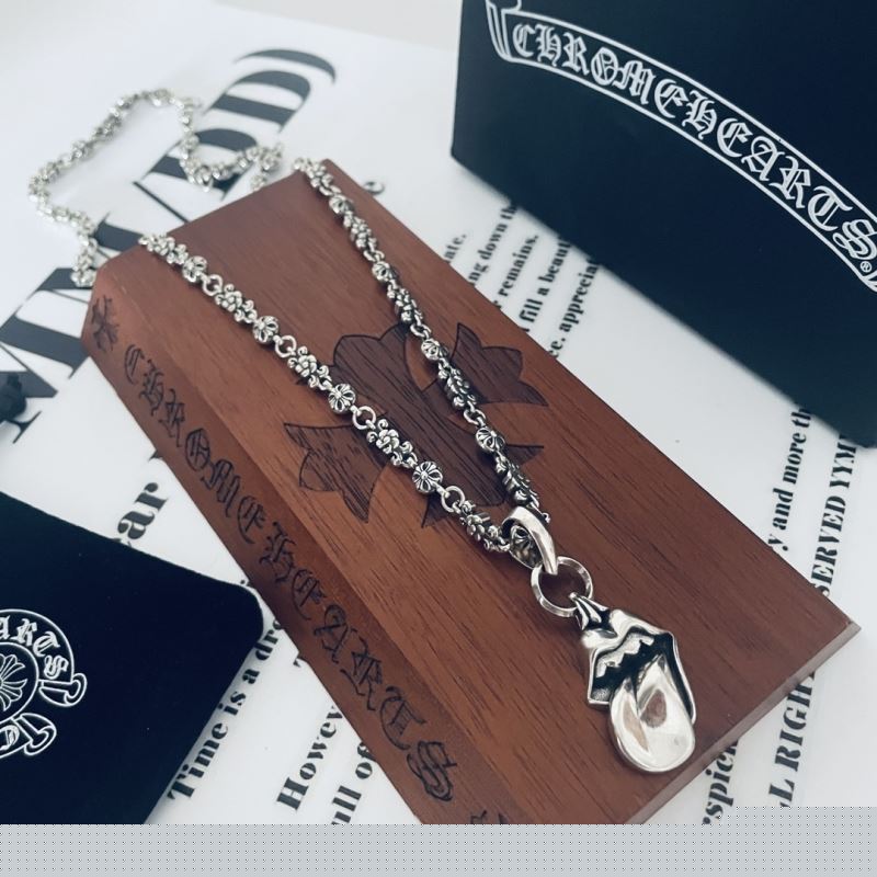 Ch**me He**ts necklaces